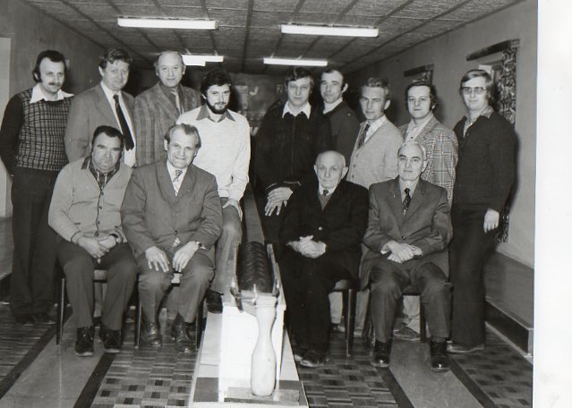 img023
