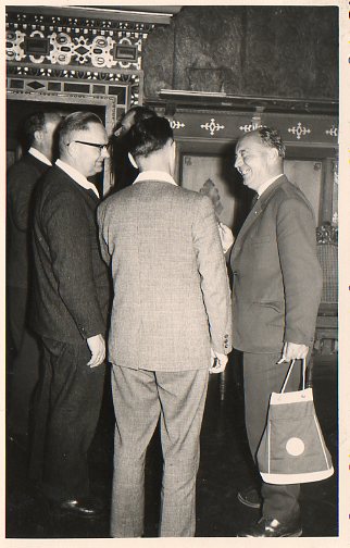 img038