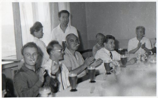 img045